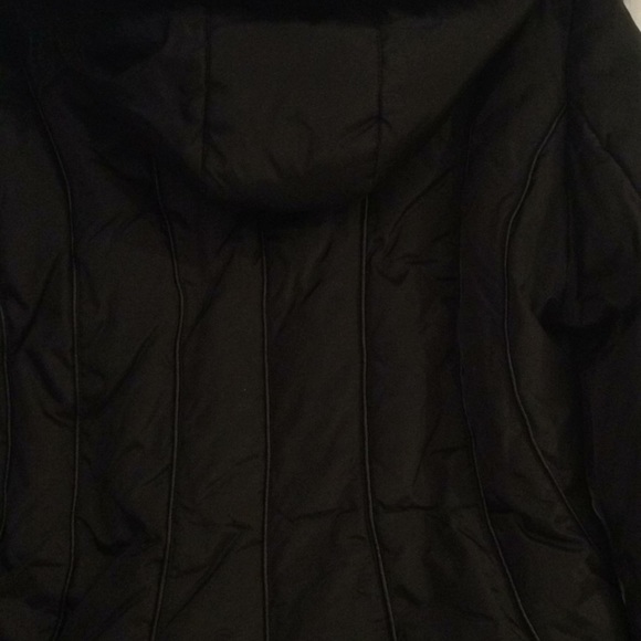 Black Via Spiga XL coat w fur hood - Picture 6 of 7